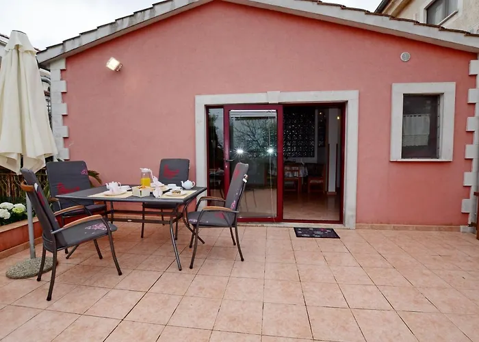 House Nada