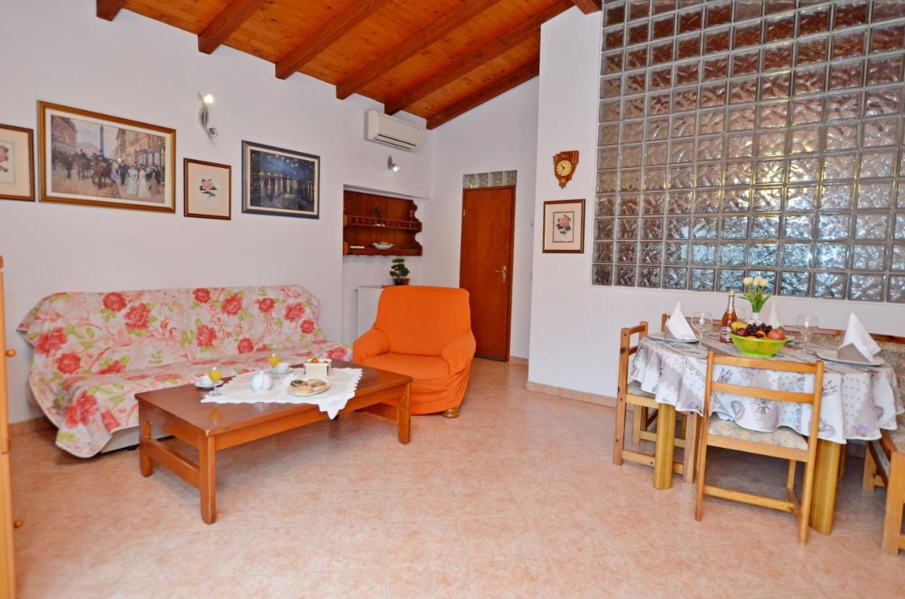 House Nada Holiday home